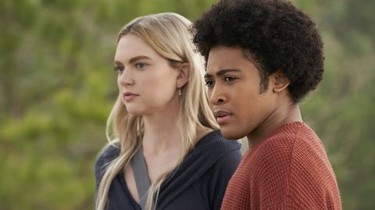Watch legacies episode new arrivals 5 online