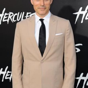 Rufus Sewell at arrivals for HERCULES Premiere, TCL Chinese 6 Theatres (formerly Grauman''s), Los Angeles, CA July 23, 2014. Photo By: Dee Cercone/Everett Collection