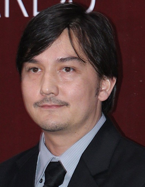 Lee Chatametikool