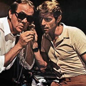 CAT O' NINE TAILS, (aka IL GATTO A NOVE CODE), from left: Karl Malden, James Franciscus, 1971