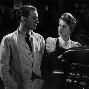 MILLIONS LIKE US, from left: Eric Portman, Anne Crawford, 1943