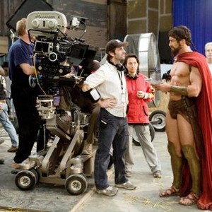 300, director Zack Snyder, Gerard Butler (in costume), on set, 2006. ©Warner Bros.