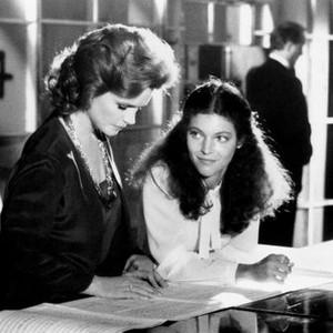 THE COMPETITION, from left, Lee Remick, Amy Irving, 1980, ©Columbia