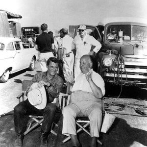 NORTH BY NORTHWEST, Cary Grant, director Alfred Hitchcock on set, 1959