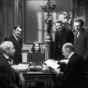 NINOTCHKA, Edwin Stanley, Alexander Granach, Greta Garbo, Sig Ruman, Frank Reicher (reading), Felix Bressart, 1939