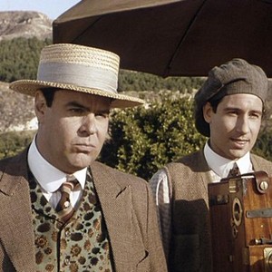CHAPLIN, Dan Aykroyd, David Duchovny, 1992, ©TriStar Pictures