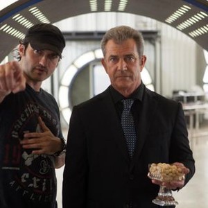 MACHETE KILLS, from left: director Robert Rodriguez, Mel Gibson, on set, 2013. ph: Rico Torres/©Open Road Films