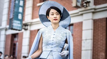 Seksual futbolkalar va bluzkalar