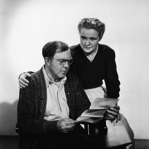 THE SULLIVANS, (aka THE FIGHTING SULLIVANS), from left, Thomas Mitchell, Selena Royle, 1944 ©20th Century Fox, TM & Copyright