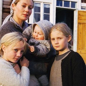 Elina: As If I Wasn't There (2002) photo 2