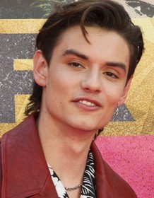 Louis Partridge
