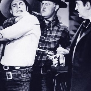 Frontier Outlaws (1944) photo 9