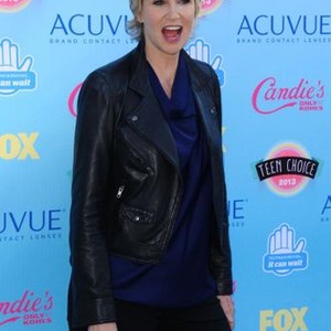 Jane Lynch at arrivals for TEEN CHOICE Awards 2013 - Part 2, Gibson Amphitheatre, Universal City, CA August 11, 2013. Photo By: Dee Cercone/Everett Collection