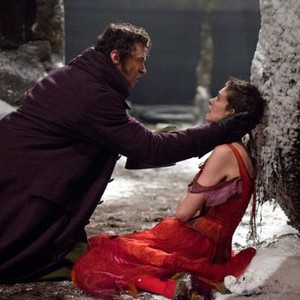 LES MISERABLES, from left: Hugh Jackman, Anne Hathaway, 2012. ©Universal Pictures
