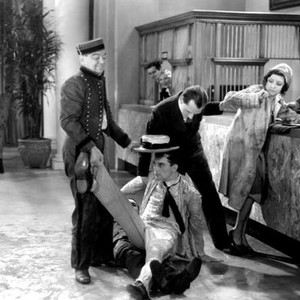 PARLOR, BEDROOM AND BATH, Cliff Edwards (bellhop), Buster Keaton, Joan Peers, 1931