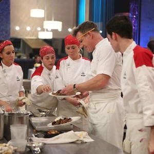 Hell's Kitchen, Kristin Barone (L), Jackie Fuchs (C), Ashley Nickell (R), 9 Chefs Compete, Season 15, Ep. #10, 3/16/2016, ©FOX