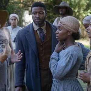 4130_D001_00149-00151_RCC 
(l-r) Director Kasi Lemmons with actors Zackary Momoh, Cynthia Erivo and Vanessa Bell Calloway on the set of her film HARRIET, a Focus Features release.  
Credit: Glen Wilson / Focus Features
