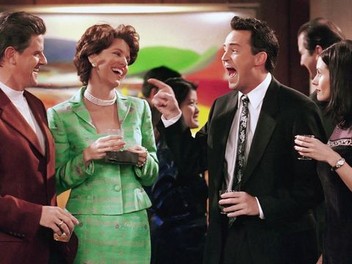 Friends season 5 episode 12 watch online store