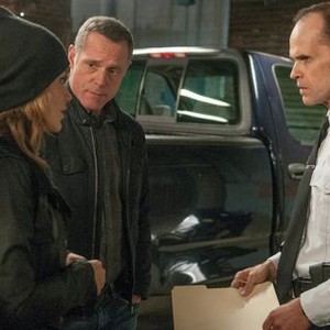 Chicago PD, Jason Beghe (L), Jay Whittaker (R), 'Called In Dead', Season 2, Ep. #9, 12/10/2014, ©NBC