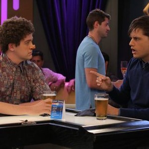 Anger Management, Michael Arden (L), Andy Mientus (R), 'Charlie and Sean and the Battle of the Exes', Season 2, Ep. #43, 11/07/2013, ©FX
