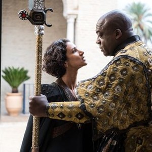 Game of Thrones, Indira Varma (L), Deobia Oparei (R), 'Season 5', 04/12/2015, ©HBOMR