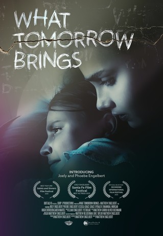失去母親的少女，扛起重擔，在 What Tomorrow Brings 中尋找自我與希望。