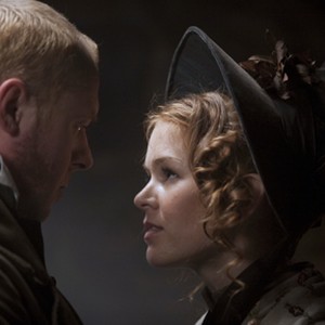 Simon Pegg as William Burke and Isla Fisher as Ginny Hawkins in "Burke & Hare." photo 18