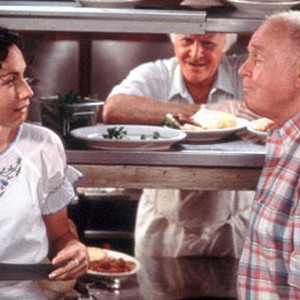 Grace Briggs (Minnie Driver), Angelo Pardipillo (Robert Loggia) and Marty O'Reilly (Carroll O'Connor) in MGM's Return To Me photo 17