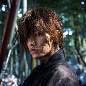 Movie Review: 'Rurouni Kenshin' is a hack and slash live-action treat