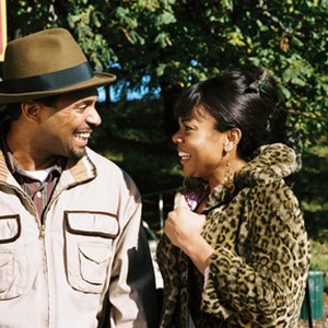 (L-R) Mike Epps as Ed Norton and Gabrielle Union as Alice Kramden in "The Honeymooners.' photo 14