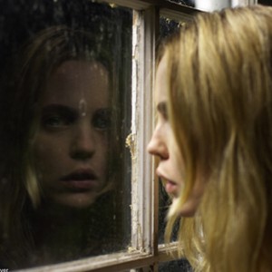 MELISSA GEORGE stars as Kathy Lutz in THE AMITYVILLE HORROR photo 2