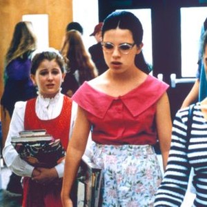 WELCOME TO THE DOLLHOUSE, Heather Matarazzo (center), 1995. ©Sony Pictures Classics
