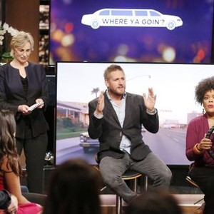 Hollywood Game Night, Jane Lynch (L), Curtis Stone (C), Yvette Nicole Brown (R), 'Don't Drink and Game Night', Season 3, Ep. #5, 08/04/2015, ©NBC