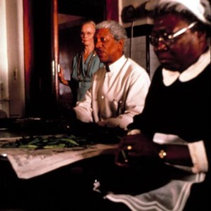 DRIVING MISS DAISY, Jessica Tandy, Morgan Freeman, Esther Rolle, 1989. TM and Copyright © Warner Bros.