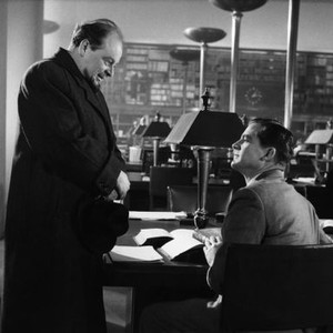 NIGHT OF THE DEMON, (aka CURSE OF THE DEMON), from left: Niall MacGinnis, Dana Andrews, 1957 notd1957-fsct001(notd1957-fsct001.jpg)