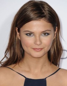 Stefanie Scott