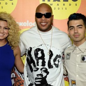 Halo Awards, Tori Kelly (L), Flo Rida (C), Joe Jonas (R), 12/11/2009, ©NICK