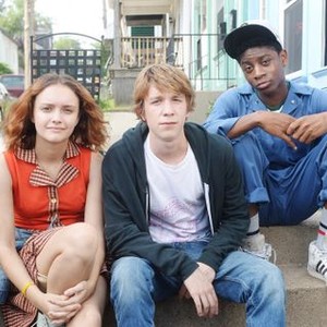 ME AND EARL AND THE DYING GIRL, (aka ME,& EARL & THE DYING GIRL), from left: Olivia Cooke, Thomas Mann, RJ Cyler, 2015. ph: Anne Marie Fox/TM & copyright © Fox Searchlight Pictures. All rights reserved