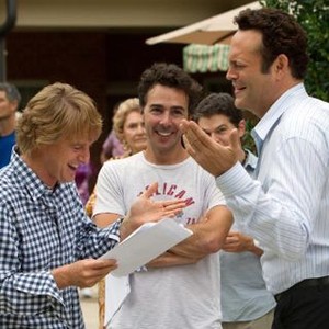 THE INTERNSHIP, from left: Owen Wilson, director Shawn Levy, Vince Vaughn, on set, 2013. ph: Phil Bray/TM and Copyright ©20th Century Fox Film Corp. All rights reserved.
