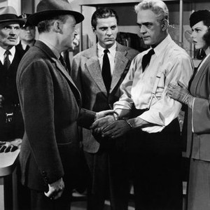 THE MAN THEY COULD NOT HANG, Don Beddoe (foreground), Robert Wilcox, Boris Karloff, Lorna Gray, 1939