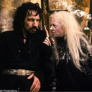 Alan Rickman as the Sheriff of Nottingham and Merelina Kendall as Old Woman. photo 4