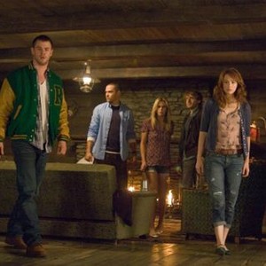 THE CABIN IN THE WOODS, from left: Chris Hemsworth, Jesse Williams, Anna Hutchison, Fran Kranz, Kristen Connolly, 2012. ph: Diyah Pera/©Lionsgate
