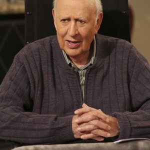 Two and a Half Men, Carl Reiner, 'I Think I Banged Lucille Ball', Season 11, Ep. #2, 10/03/2013, ©CBS