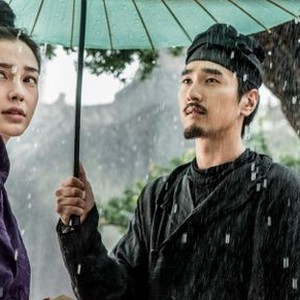 YOUNG DETECTIVE DEE: RISE OF THE SEA DRAGON, (aka DI RENJIE: SHEN DU LONG WANG), from left: Angelababy, Mark Chao, 2013. ©Well Go USA Entertainment