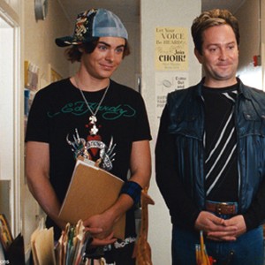 (L-R) Zac Efron as Mike and Thomas Lennon as Ned in "17 Again." photo 4