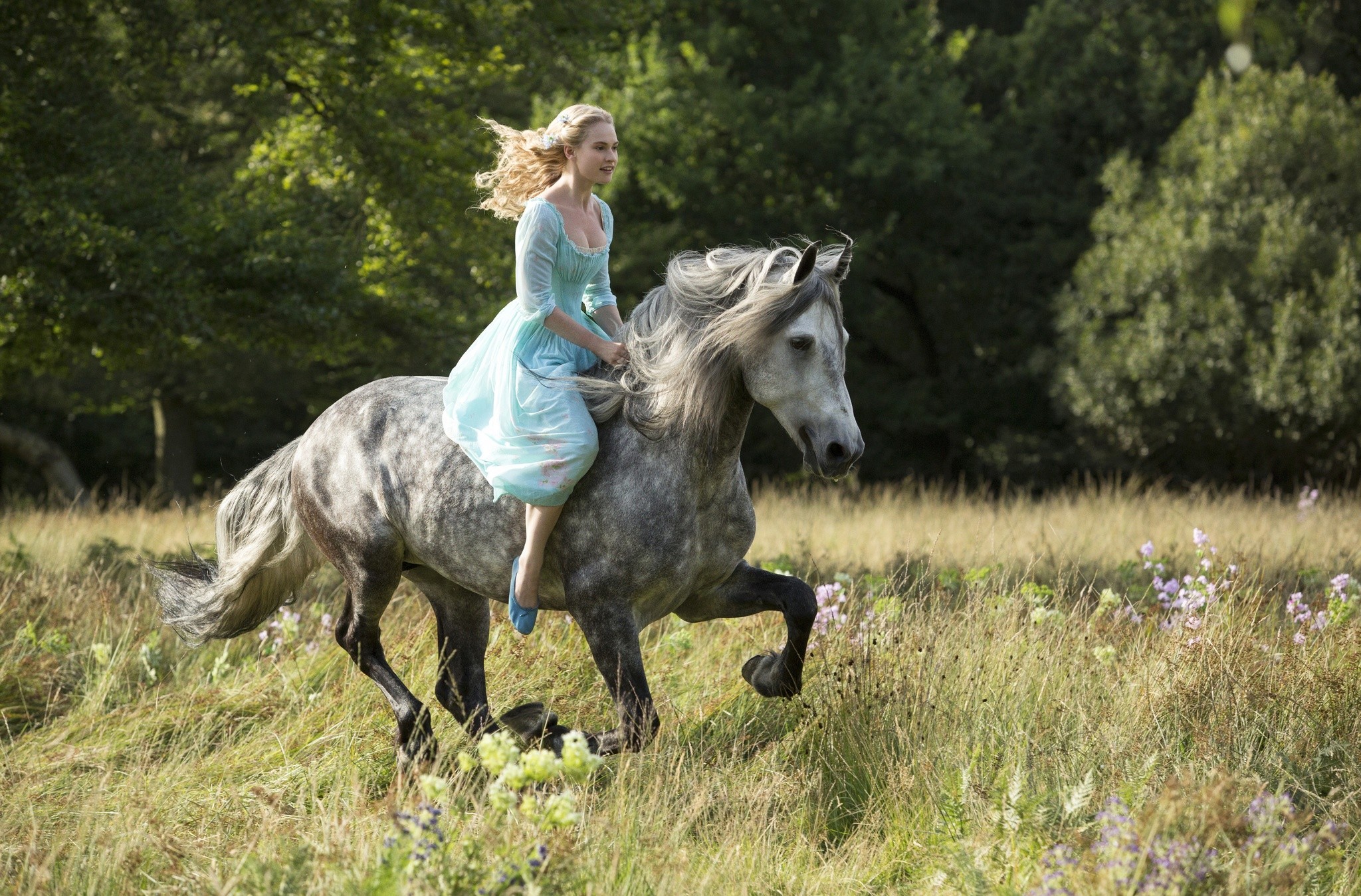 Cinderella: Teaser Trailer 1 - Trailers & Videos - Rotten Tomatoes