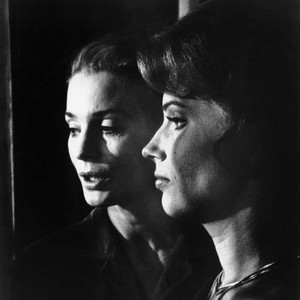 THE SILENCE, (aka TYSTNADEN), from left, Ingrid Thulin, Gunnel Lindblom, 1963