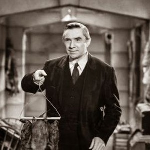 The Devil Bat (1941) photo 4