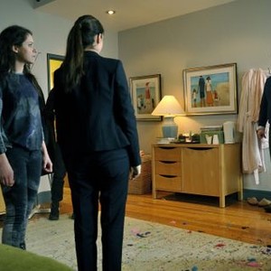 Orphan Black: Season 2, Episode 7, Alison (Tatiany Maslany), Sarah (Tatiana Maslany) and Donnie (Kristian Bruun)