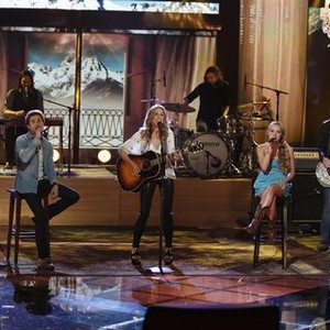 The Voice, Sheryl Crow (L), Danielle Bradbery (R), 'The Live Playoffs, Results', Season 4, Ep. #16, 05/08/2013, ©NBC